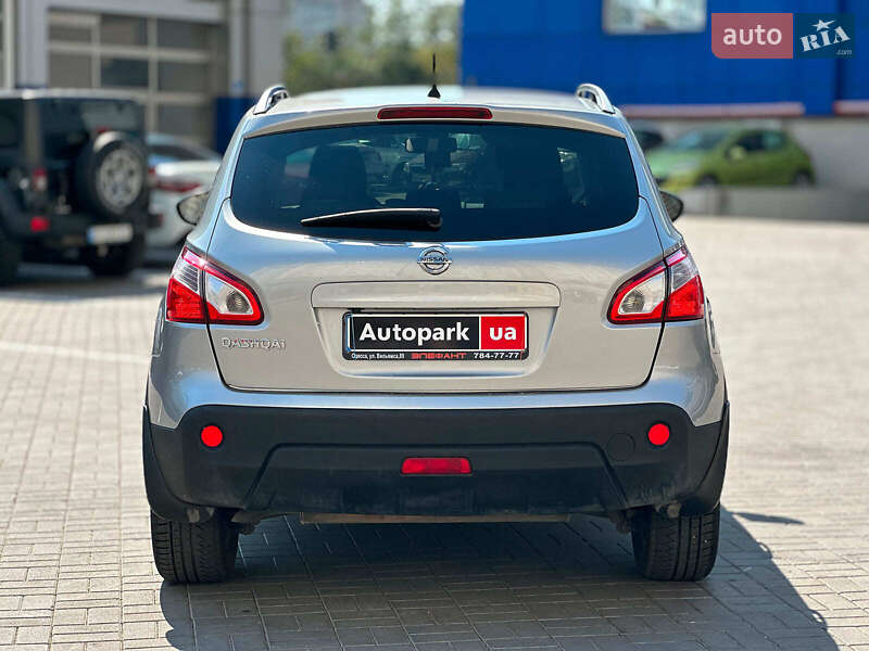 Внедорожник / Кроссовер Nissan Qashqai 2010 в Одессе