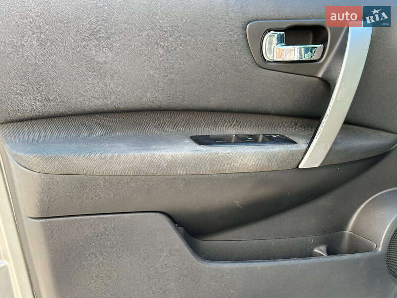 Внедорожник / Кроссовер Nissan Qashqai 2010 в Одессе