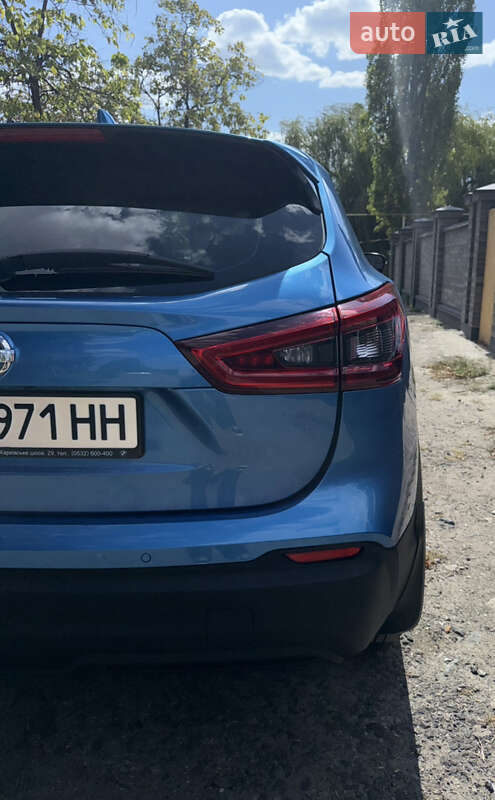 Внедорожник / Кроссовер Nissan Qashqai 2019 в Днепре