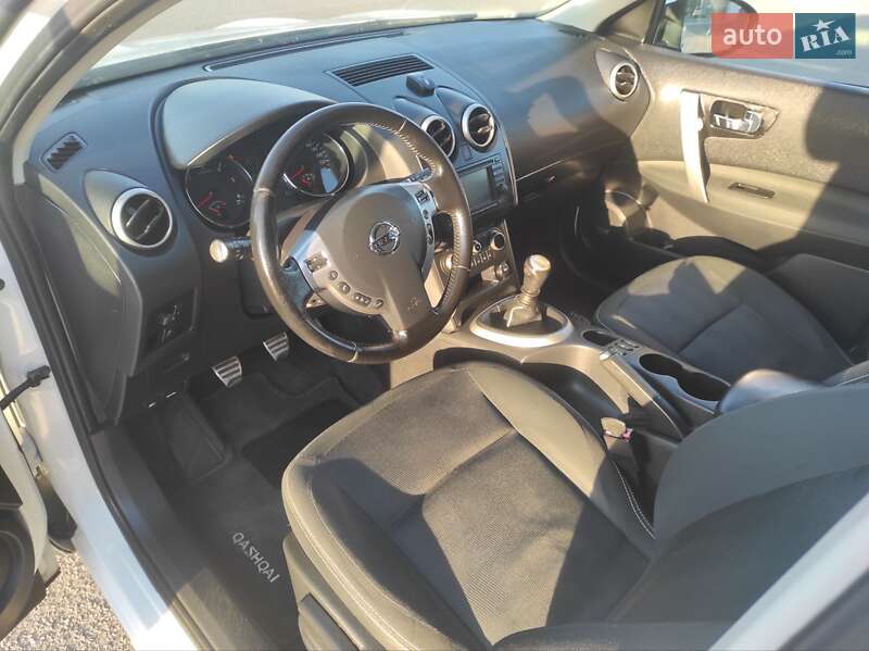Внедорожник / Кроссовер Nissan Qashqai 2011 в Полтаве