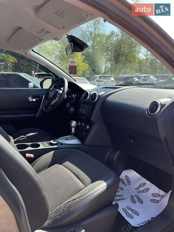 Внедорожник / Кроссовер Nissan Qashqai 2009 в Черкассах