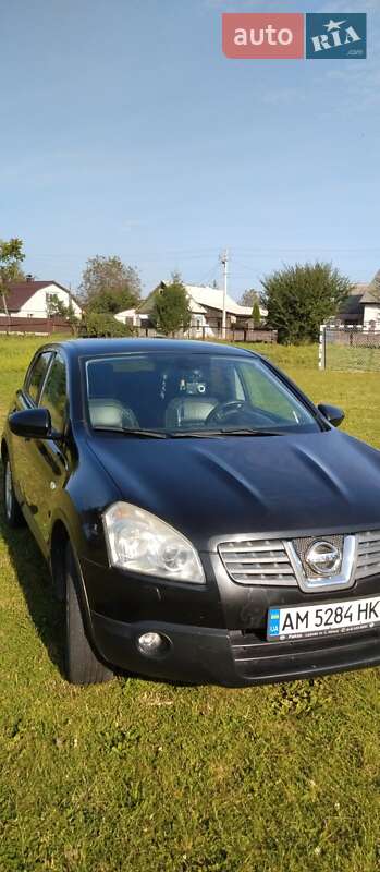 Внедорожник / Кроссовер Nissan Qashqai 2008 в 