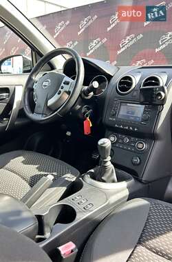 Внедорожник / Кроссовер Nissan Qashqai 2009 в 