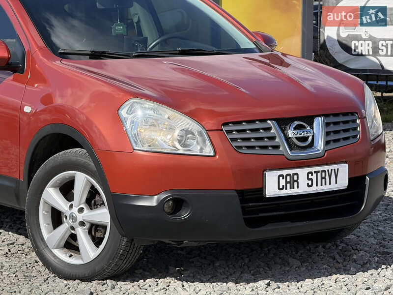 Позашляховик / Кросовер Nissan Qashqai 2008 в Стрию