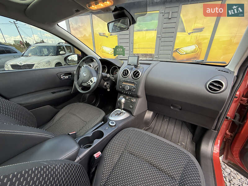 Позашляховик / Кросовер Nissan Qashqai 2008 в Стрию