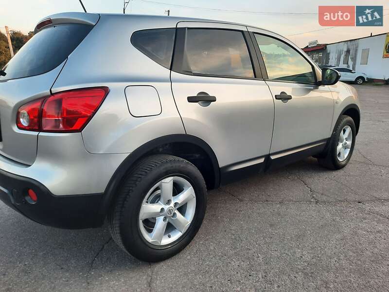 Внедорожник / Кроссовер Nissan Qashqai 2009 в Полтаве