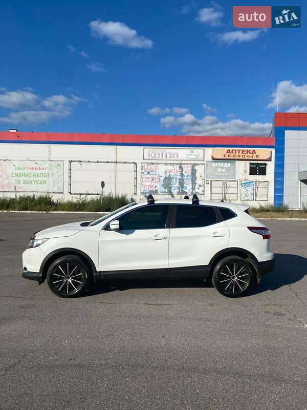 Внедорожник / Кроссовер Nissan Qashqai 2015 в Чернигове
