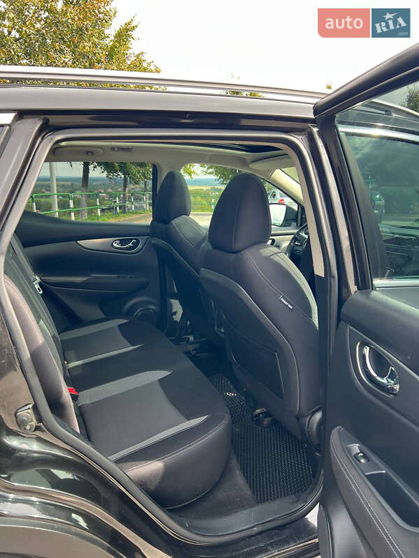 Внедорожник / Кроссовер Nissan Qashqai 2017 в Почаеве