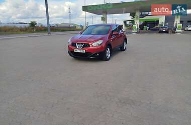Внедорожник / Кроссовер Nissan Qashqai 2013 в 