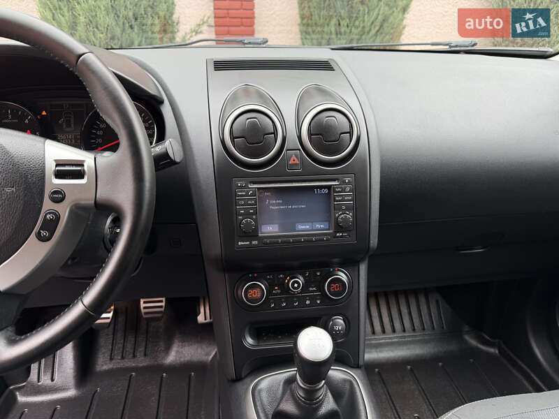 Внедорожник / Кроссовер Nissan Qashqai 2011 в Стрые