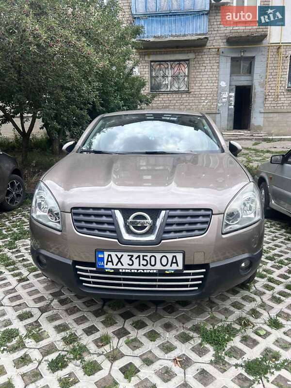 Внедорожник / Кроссовер Nissan Qashqai 2007 в 