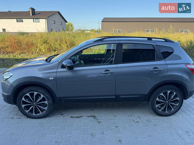 Внедорожник / Кроссовер Nissan Qashqai 2013 в Ивано-Франковске