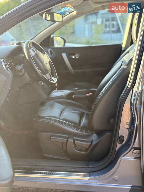 Позашляховик / Кросовер Nissan Qashqai 2008 в Львові