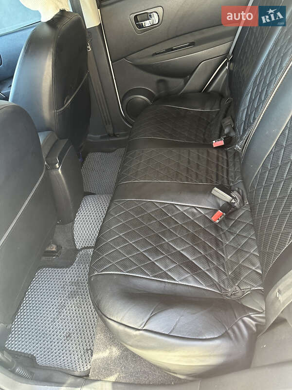 Внедорожник / Кроссовер Nissan Qashqai 2011 в Ивано-Франковске фото 7 Внедорожник / Кроссовер Nissan Qashqai 2011 в Ивано-Франковске