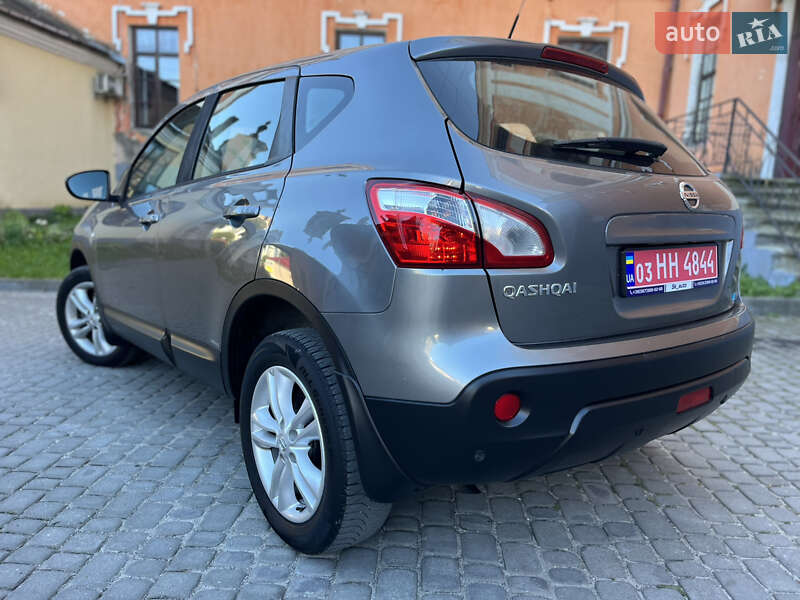 Внедорожник / Кроссовер Nissan Qashqai 2012 в Кременце