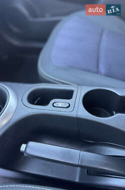 Внедорожник / Кроссовер Nissan Qashqai 2012 в 
