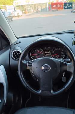 Позашляховик / Кросовер Nissan Qashqai 2013 в  фото 22 Позашляховик / Кросовер Nissan Qashqai 2013 в