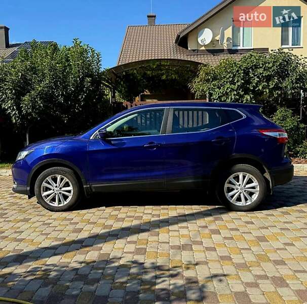 Внедорожник / Кроссовер Nissan Qashqai 2017 в Киеве