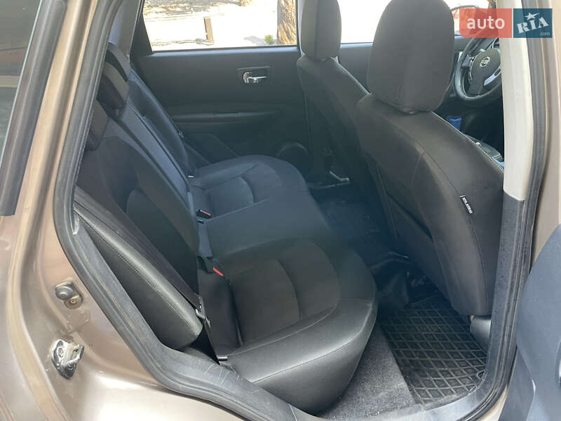 Внедорожник / Кроссовер Nissan Qashqai 2011 в Запорожье