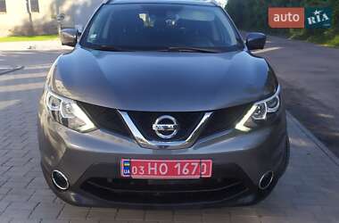 Внедорожник / Кроссовер Nissan Qashqai 2016 в Дубно