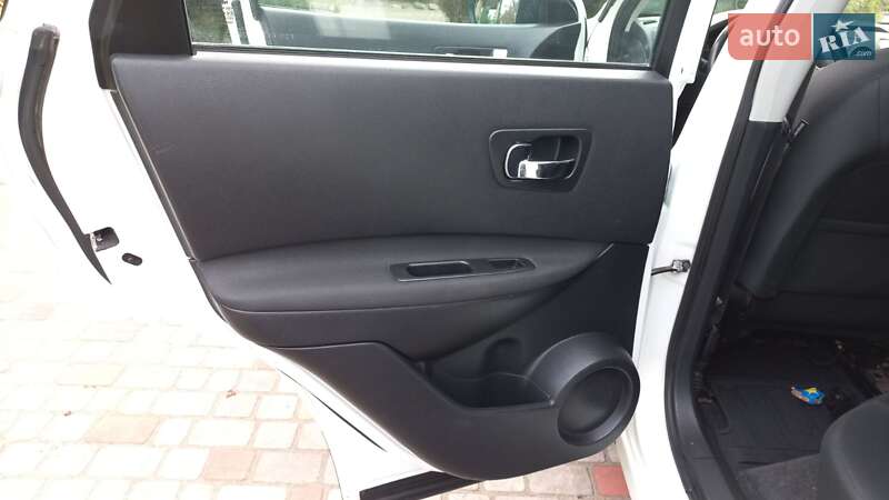 Внедорожник / Кроссовер Nissan Qashqai 2012 в Нововолынске