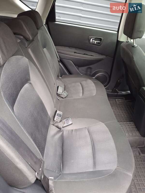 Внедорожник / Кроссовер Nissan Qashqai 2011 в Ровно