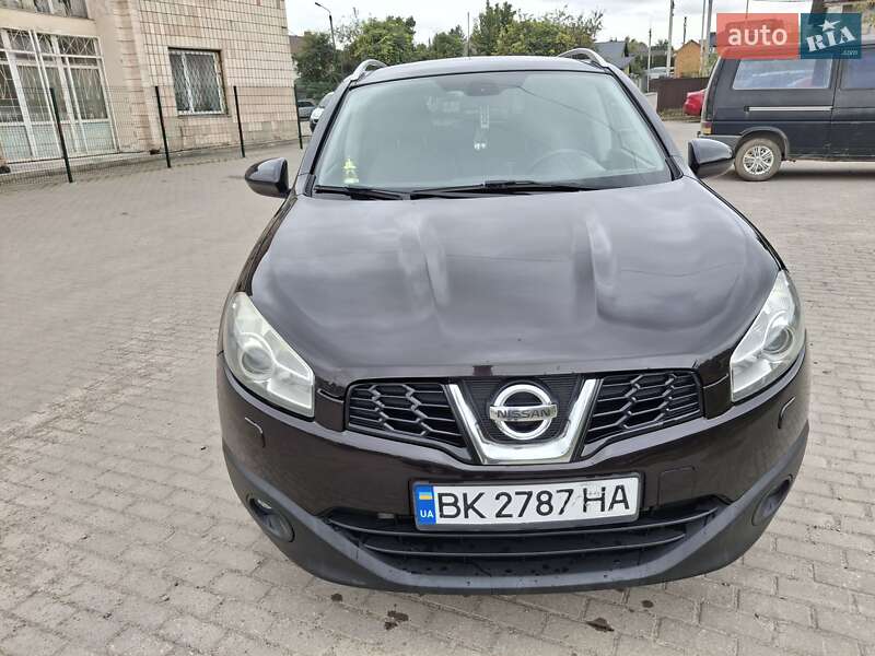 Внедорожник / Кроссовер Nissan Qashqai 2011 в Ровно