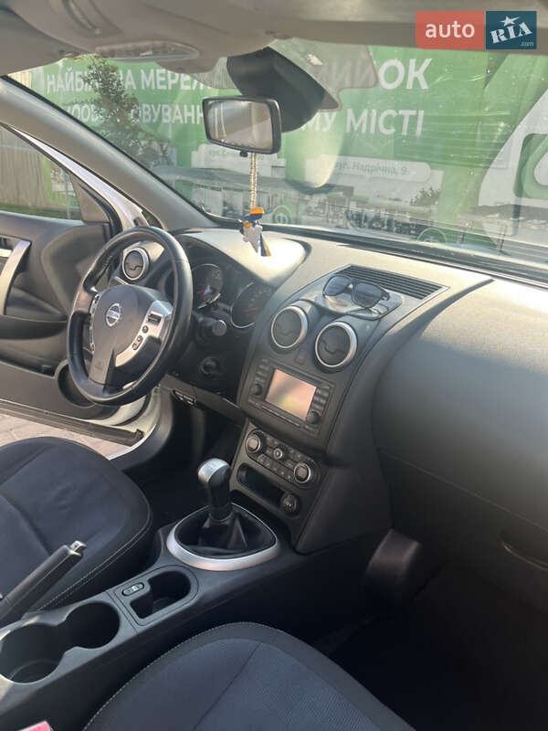 Внедорожник / Кроссовер Nissan Qashqai 2010 в Ивано-Франковске