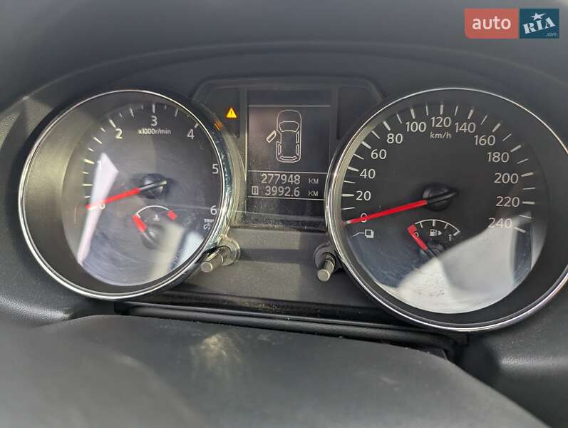 Внедорожник / Кроссовер Nissan Qashqai 2013 в Белгороде-Днестровском