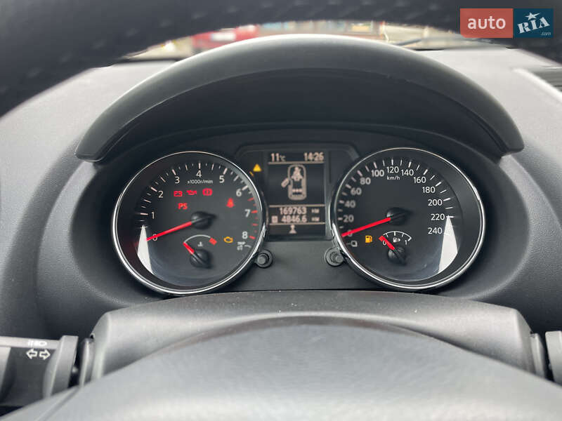 Позашляховик / Кросовер Nissan Qashqai 2011 в Сумах