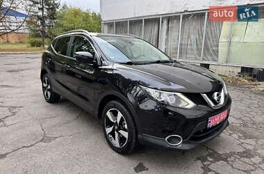 Позашляховик / Кросовер Nissan Qashqai 2015 в Полтаві