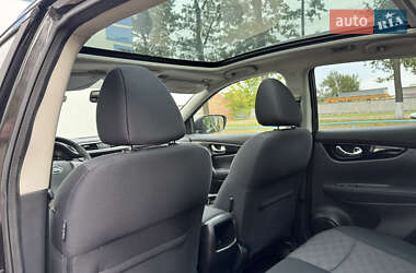 Внедорожник / Кроссовер Nissan Qashqai 2015 в 
