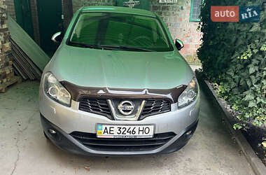 Позашляховик / Кросовер Nissan Qashqai 2013 в Дніпрі