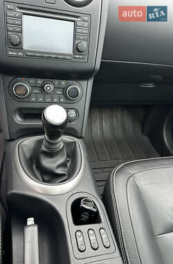 Внедорожник / Кроссовер Nissan Qashqai 2011 в 