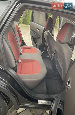 Внедорожник / Кроссовер Nissan Qashqai 2007 в 