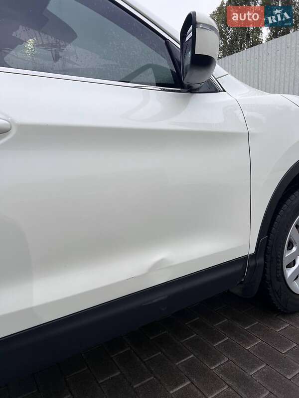 Внедорожник / Кроссовер Nissan Qashqai 2016 в Киеве