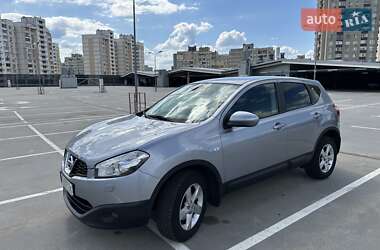 Позашляховик / Кросовер Nissan Qashqai 2012 в Києві