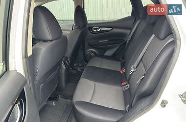Внедорожник / Кроссовер Nissan Qashqai 2014 в 