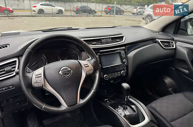 Внедорожник / Кроссовер Nissan Qashqai 2014 в 