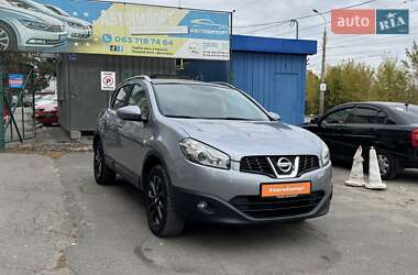 Позашляховик / Кросовер Nissan Qashqai 2011 в Сумах