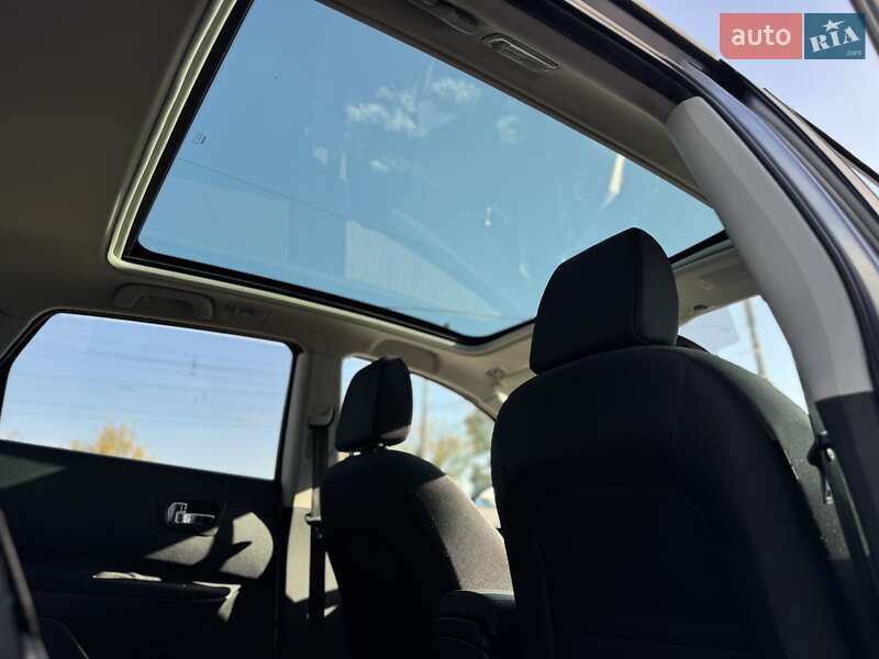 Внедорожник / Кроссовер Nissan Qashqai 2011 в Сумах