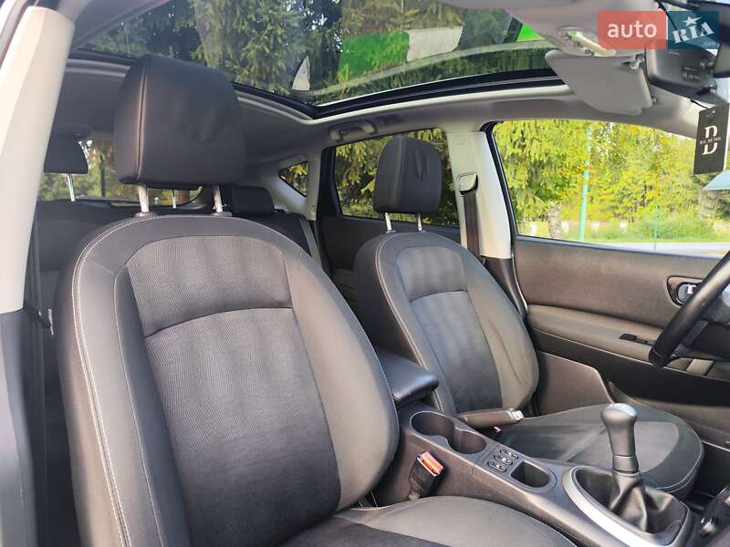 Внедорожник / Кроссовер Nissan Qashqai 2012 в Звягеле