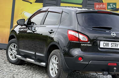Внедорожник / Кроссовер Nissan Qashqai 2011 в 
