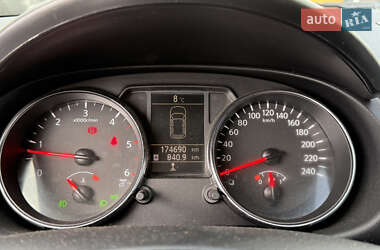 Внедорожник / Кроссовер Nissan Qashqai 2011 в 