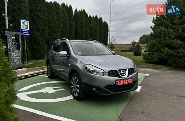Позашляховик / Кросовер Nissan Qashqai 2011 в Млиніві