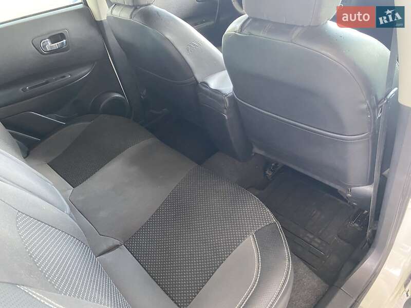 Позашляховик / Кросовер Nissan Qashqai 2011 в Миколаєві