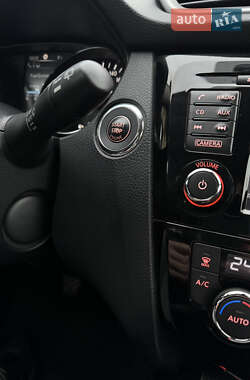 Внедорожник / Кроссовер Nissan Qashqai 2015 в 