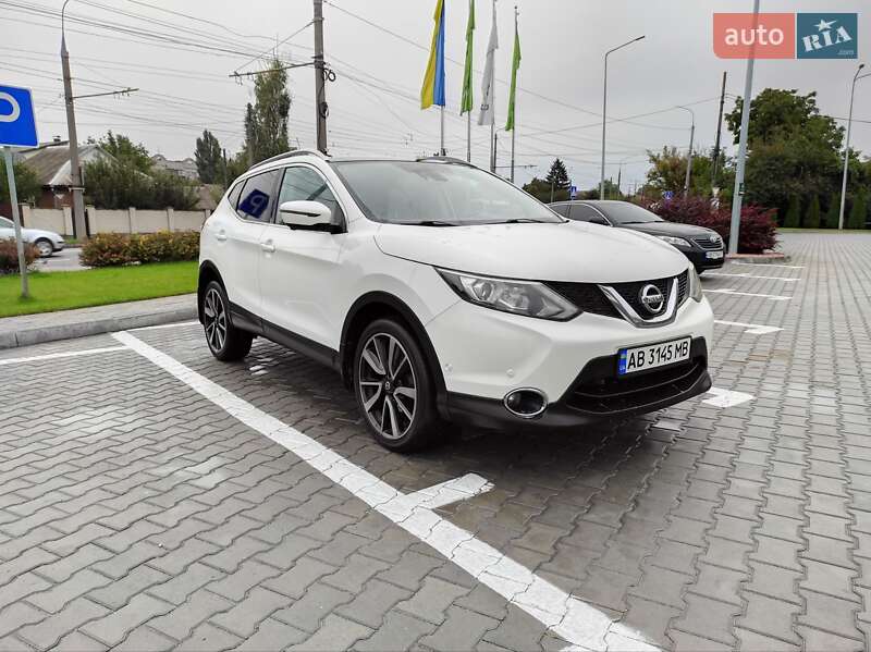 Позашляховик / Кросовер Nissan Qashqai 2015 в Вінниці