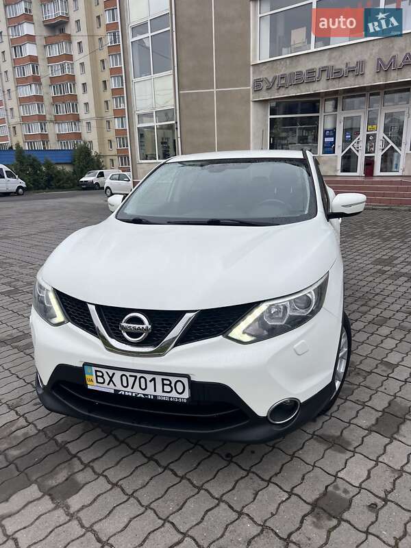 Внедорожник / Кроссовер Nissan Qashqai 2014 в Хмельницком