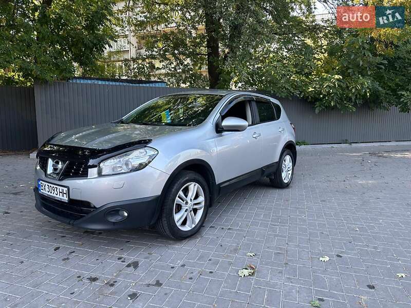 Внедорожник / Кроссовер Nissan Qashqai 2010 в Хмельницком